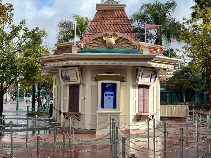Is Disneyland Busy In February? | 2026 Forecast
